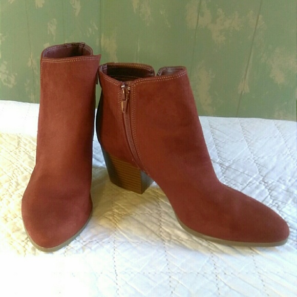 dexflex comfort Shoes - CINNAMON BROWN SUEDE BOOTIES 9.5